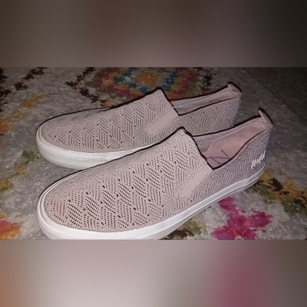 Pink slip on women's shoes